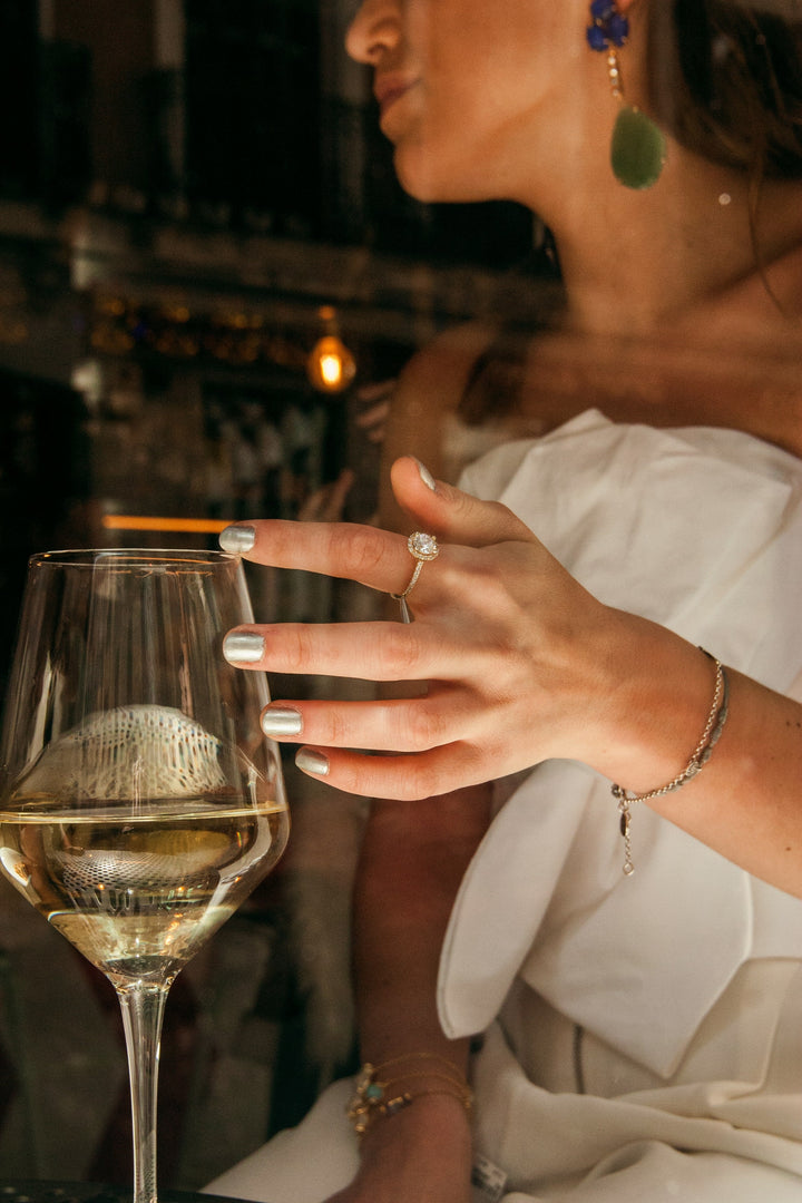 "Un Vin, un Bijou"